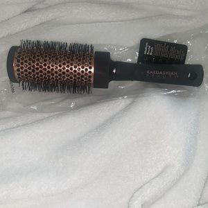 Kardashian Beauty Roller Hair Brush